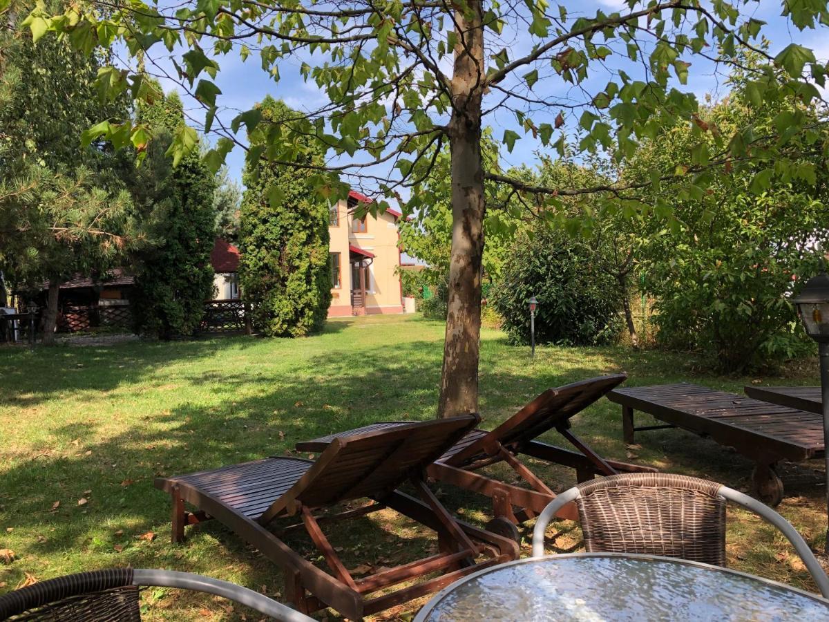 Argeselu Garden Villa-entire floor apartament,exclusive garden access Maracineni Extérieur photo